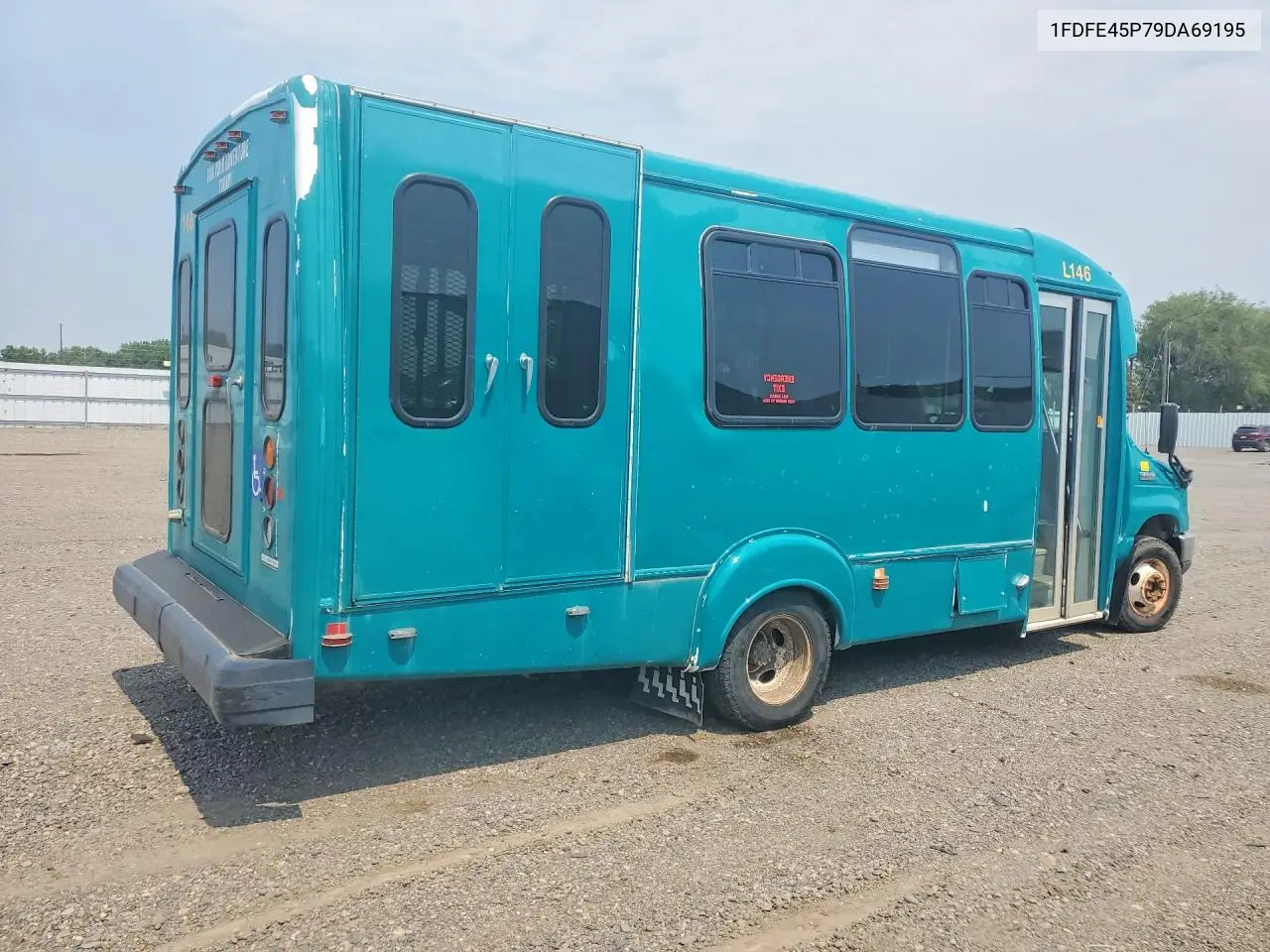 2009 Ford Econoline E450 Super Duty Cutaway Van VIN: 1FDFE45P79DA69195 Lot: 61157056