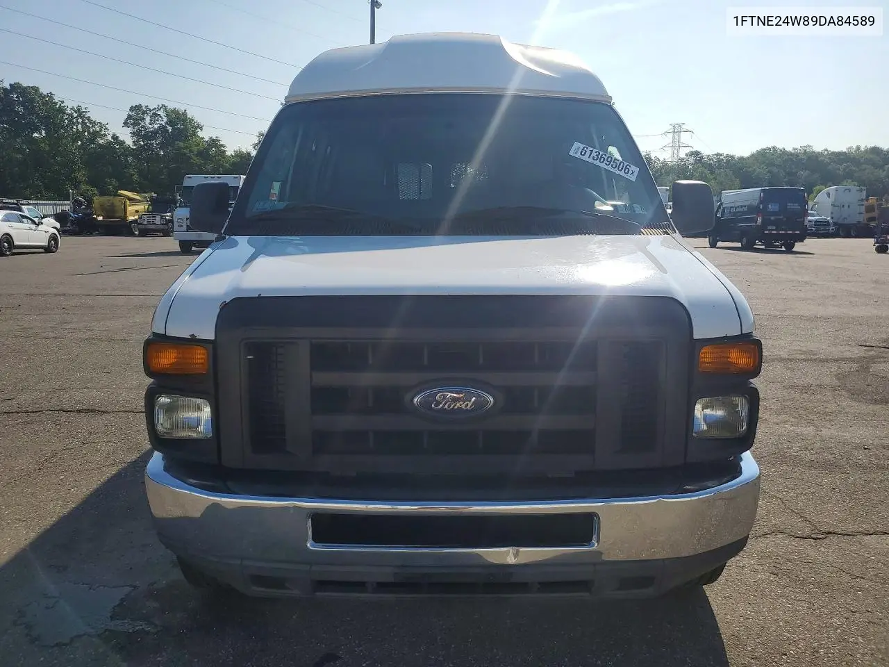 2009 Ford Econoline E250 Van VIN: 1FTNE24W89DA84589 Lot: 61369506