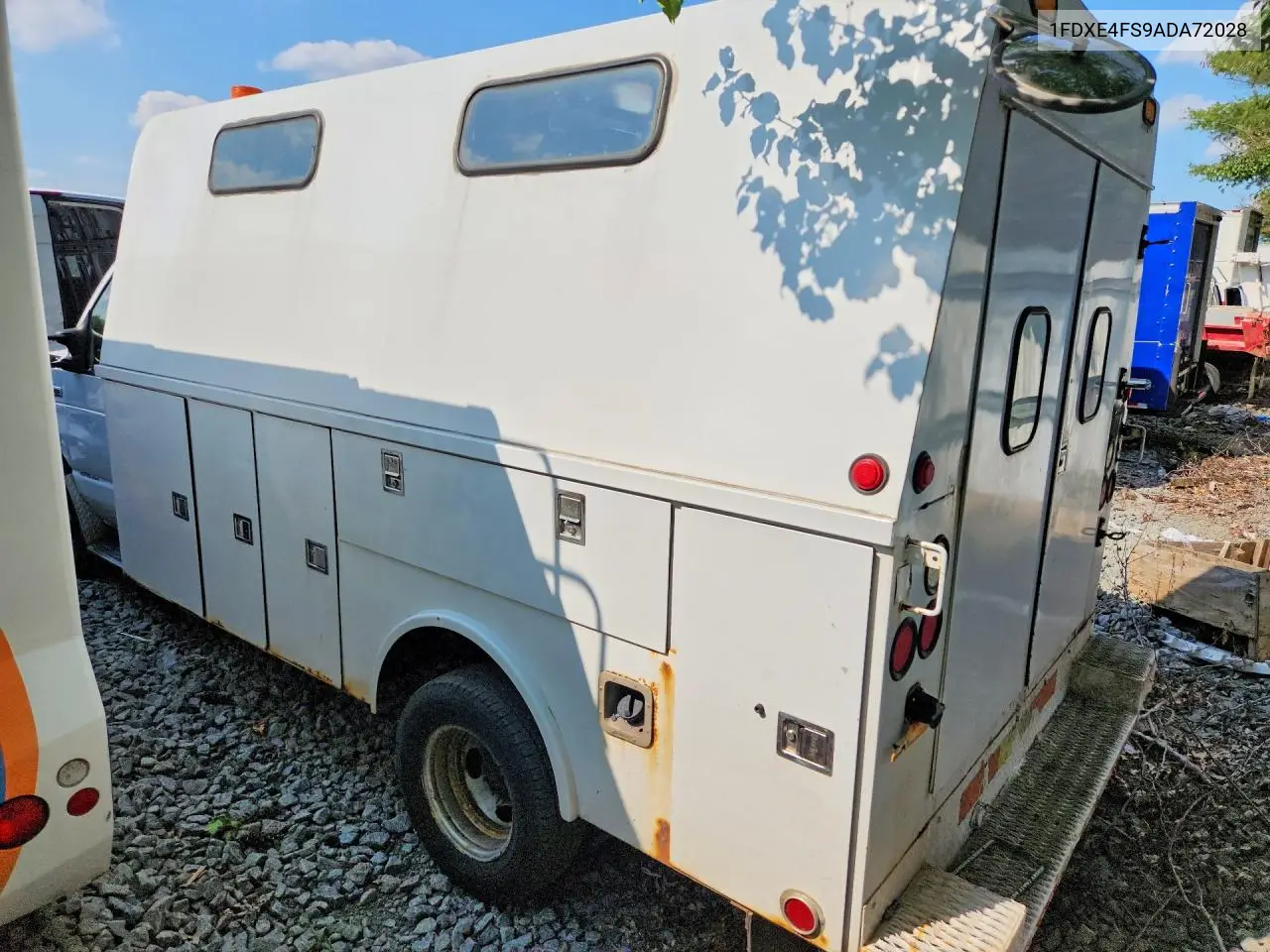 2010 Ford Econoline E450 Super Duty Cutaway Van VIN: 1FDXE4FS9ADA72028 Lot: 59857856