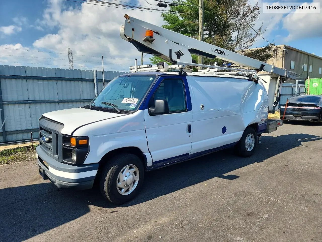 2013 Ford E350 Van With Bucket Lift VIN: 1FDSE3EL2DDB07916 Lot: 58423546