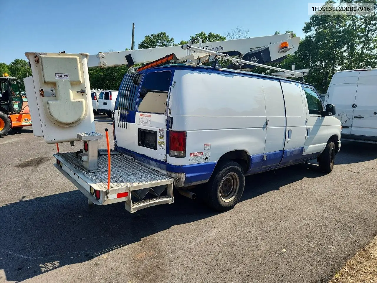 2013 Ford E350 Van With Bucket Lift VIN: 1FDSE3EL2DDB07916 Lot: 58423546