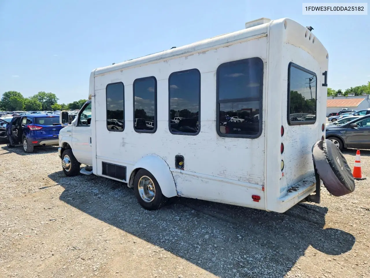 2013 Ford Econoline E350 Super Duty Cutaway Van VIN: 1FDWE3FL0DDA25182 Lot: 62435536