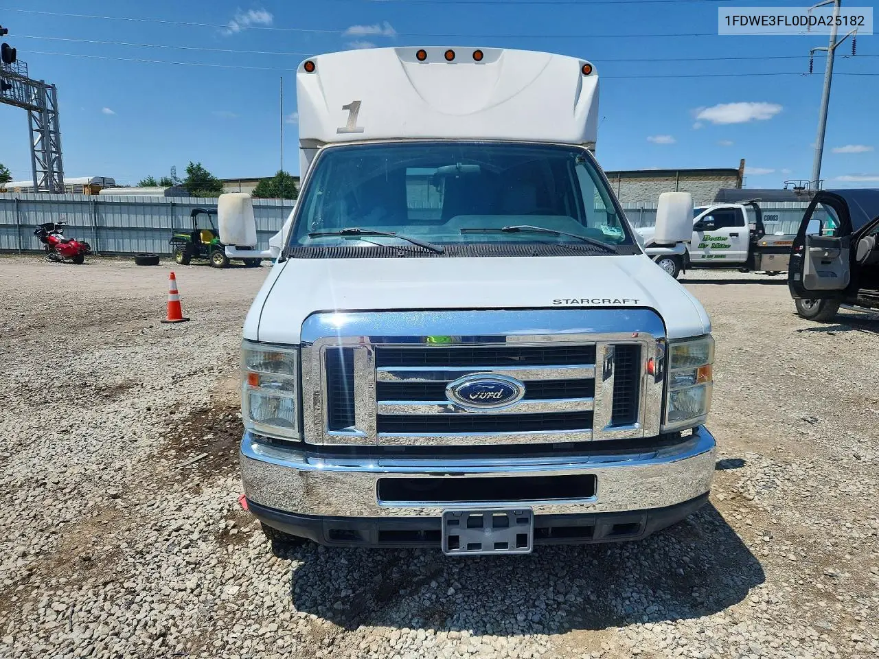 2013 Ford Econoline E350 Super Duty Cutaway Van VIN: 1FDWE3FL0DDA25182 Lot: 62435536