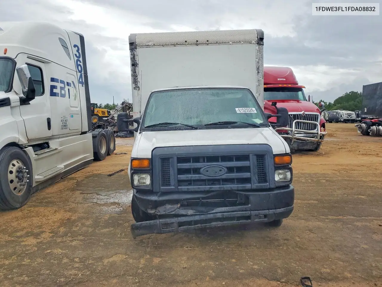 2015 Ford Econoline E350 Super Duty Cutaway Van VIN: 1FDWE3FL1FDA08832 Lot: 61525526