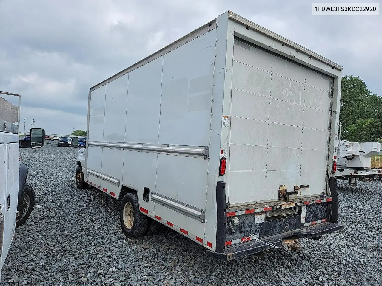 2019 Ford E350 Box Truck VIN: 1FDWE3FS3KDC22920 Lot: 58624836