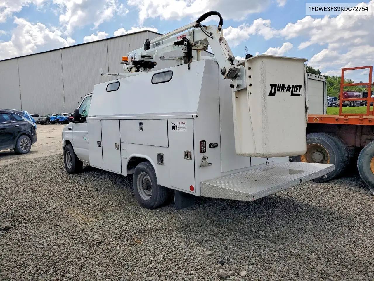 2019 Ford E350 Bucket Truck VIN: 1FDWE3FS9KDC72754 Lot: 59352026