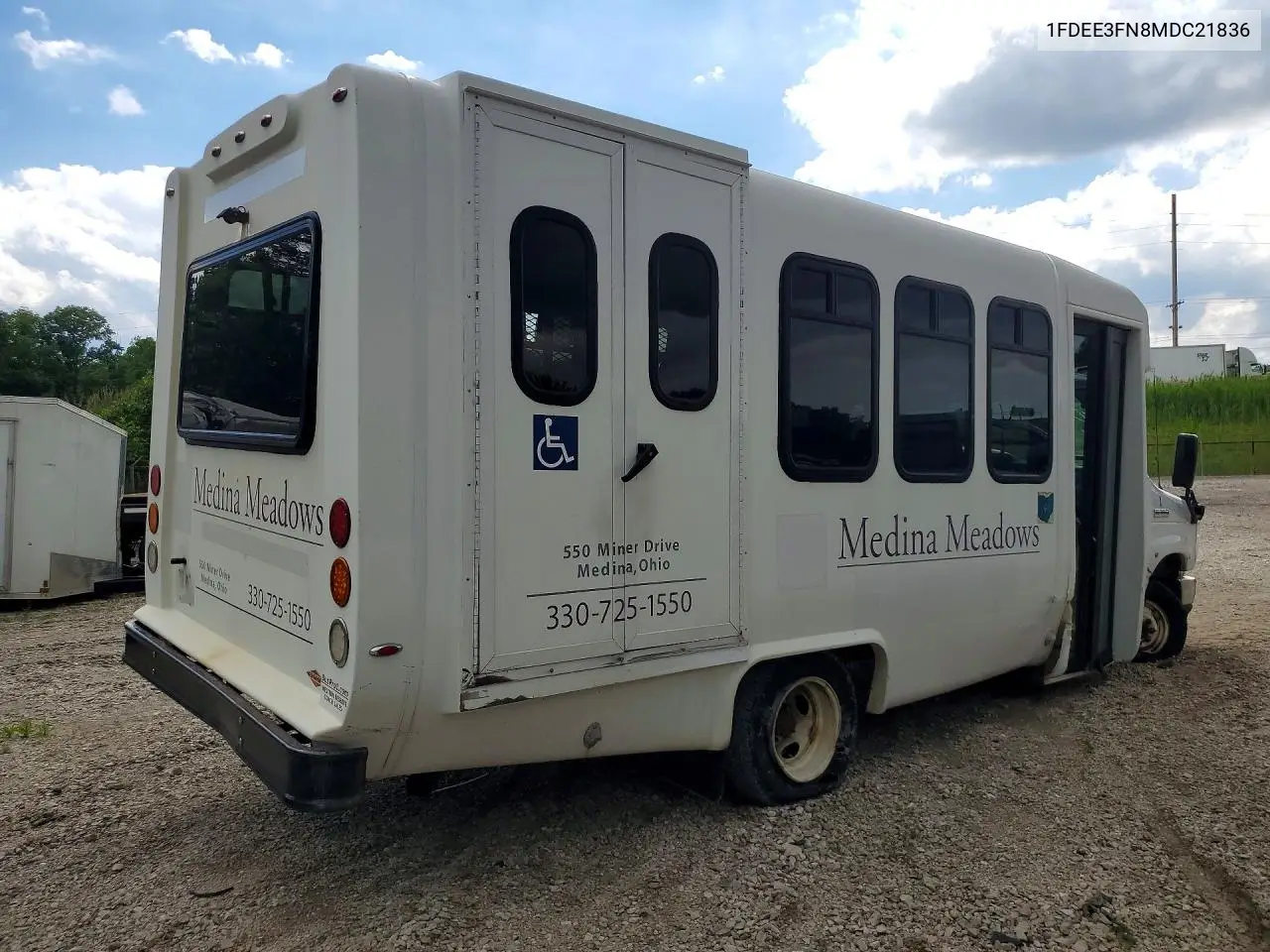 2021 Ford E350 Shuttle Bus VIN: 1FDEE3FN8MDC21836 Lot: 57604716