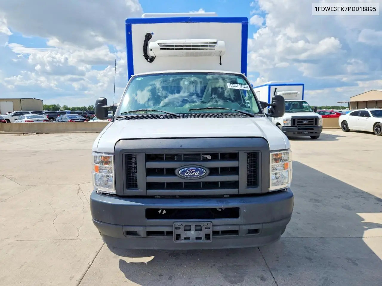 2023 Ford E350 Refrigerated Box Truck VIN: 1FDWE3FK7PDD18895 Lot: 60671756