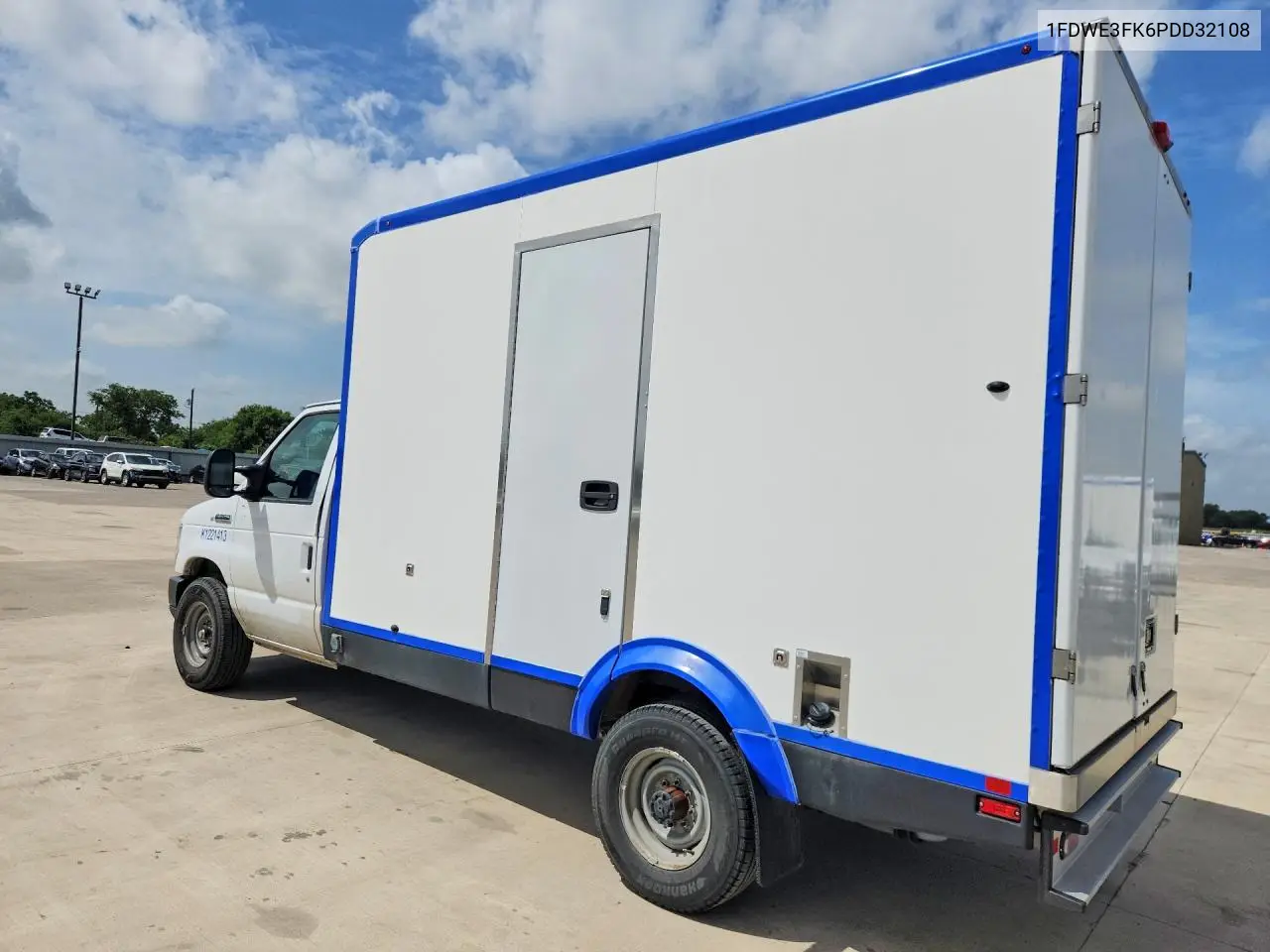2023 Ford Econoline E350 Super Duty Cutaway Van VIN: 1FDWE3FK6PDD32108 Lot: 60673026