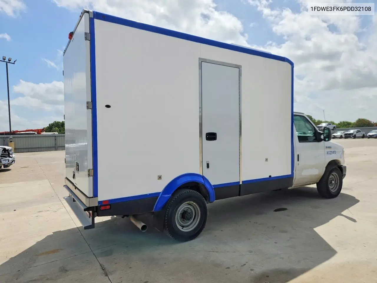 2023 Ford Econoline E350 Super Duty Cutaway Van VIN: 1FDWE3FK6PDD32108 Lot: 60673026