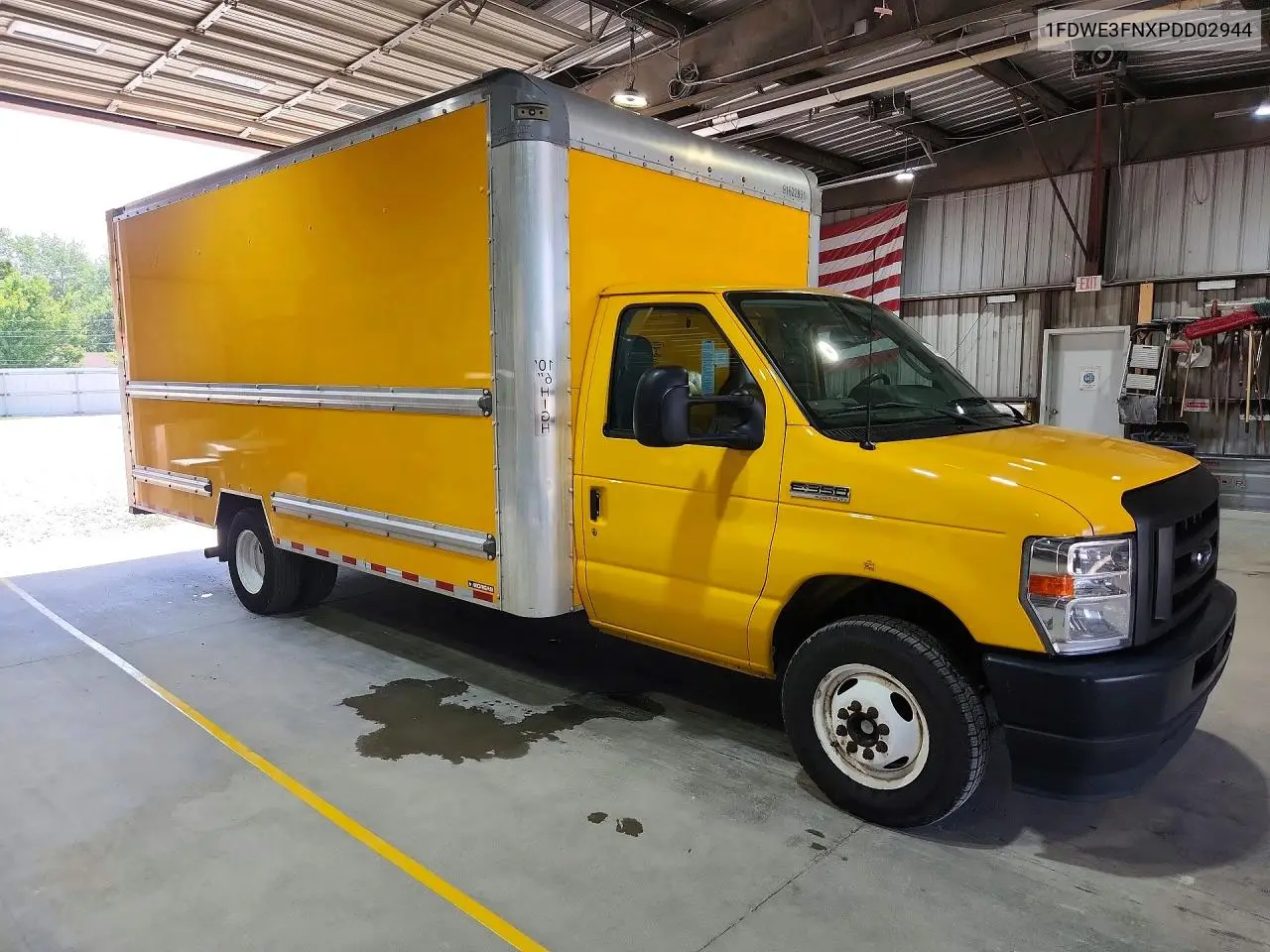 2023 Ford Econoline - Box Truck VIN: 1FDWE3FNXPDD02944 Lot: 61441606