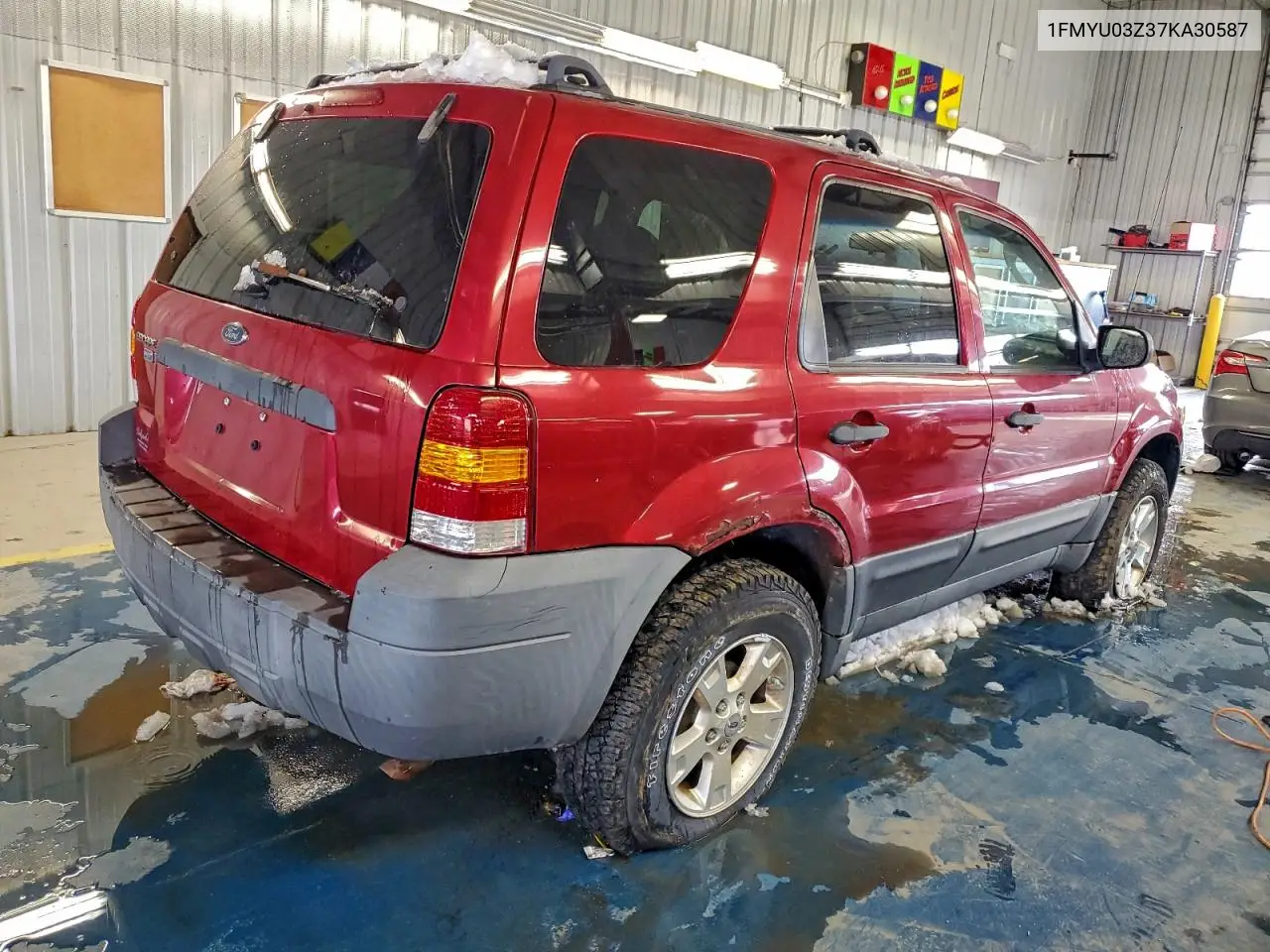 1FMYU03Z37KA30587 2007 Ford Escape