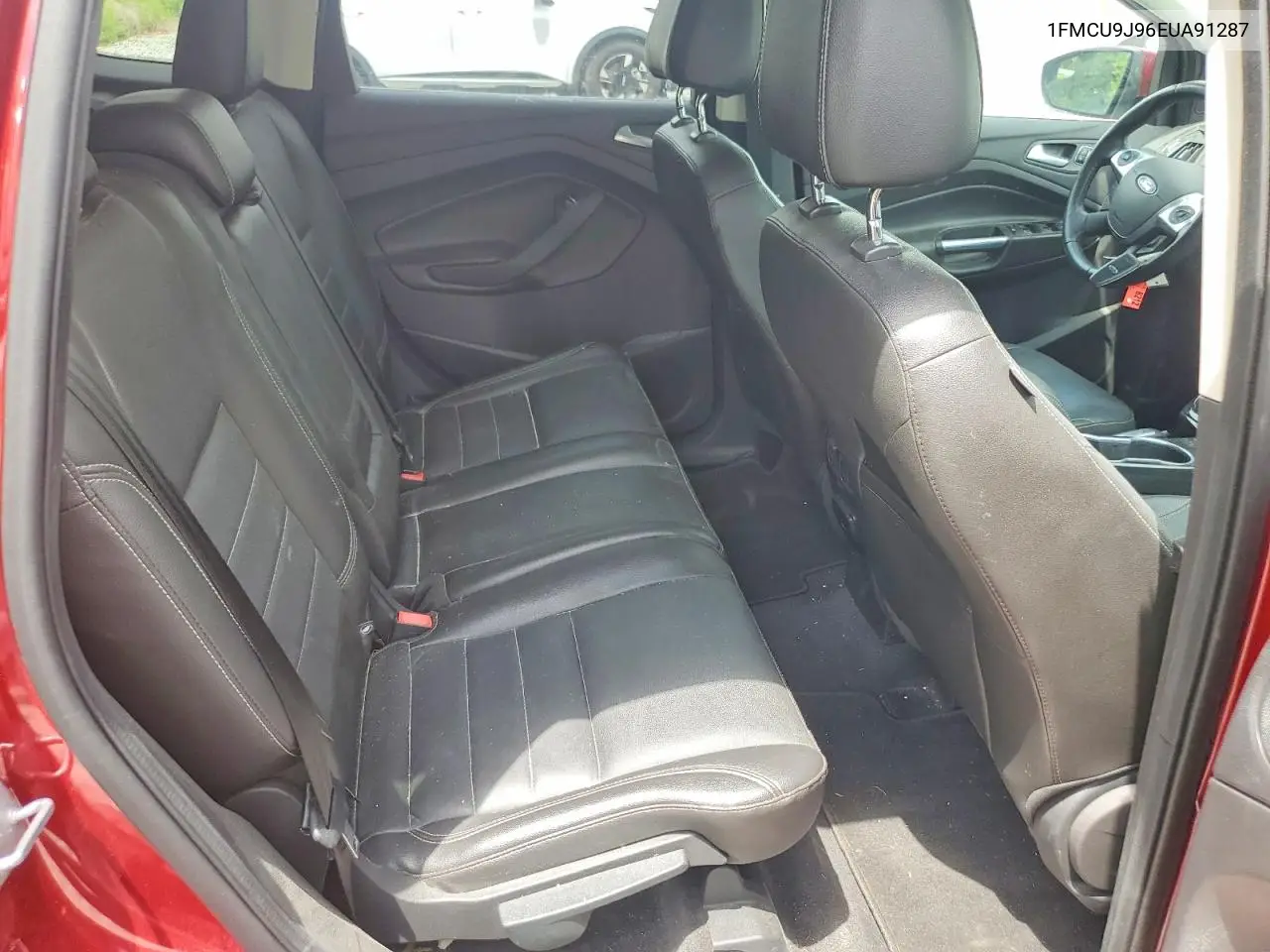 1FMCU9J96EUA91287 2014 Ford Escape Titanium
