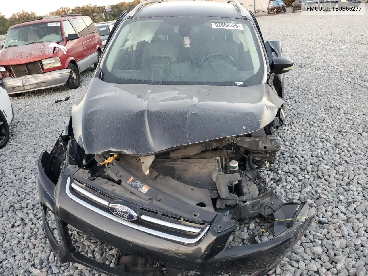 1FMCU0J91EUB66277 2014 Ford Escape Titanium