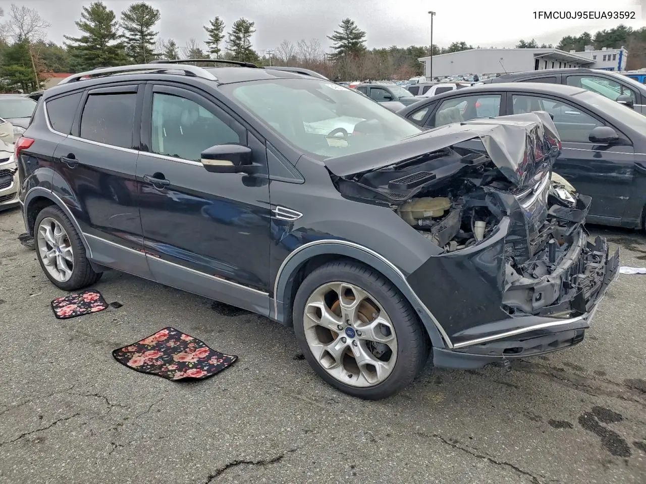 1FMCU0J95EUA93592 2014 Ford Escape Titanium