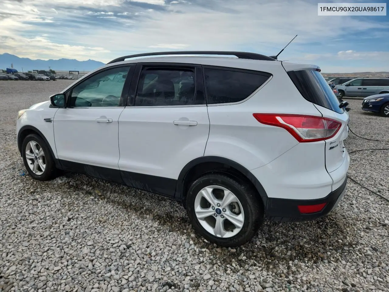1FMCU9GX2GUA98617 2016 Ford Escape Se