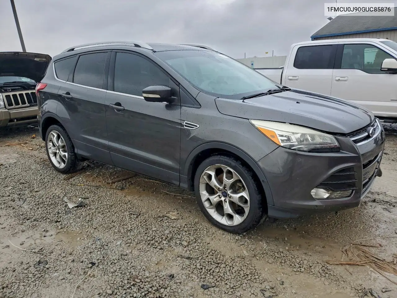 1FMCU0J90GUC85876 2016 Ford Escape Titanium