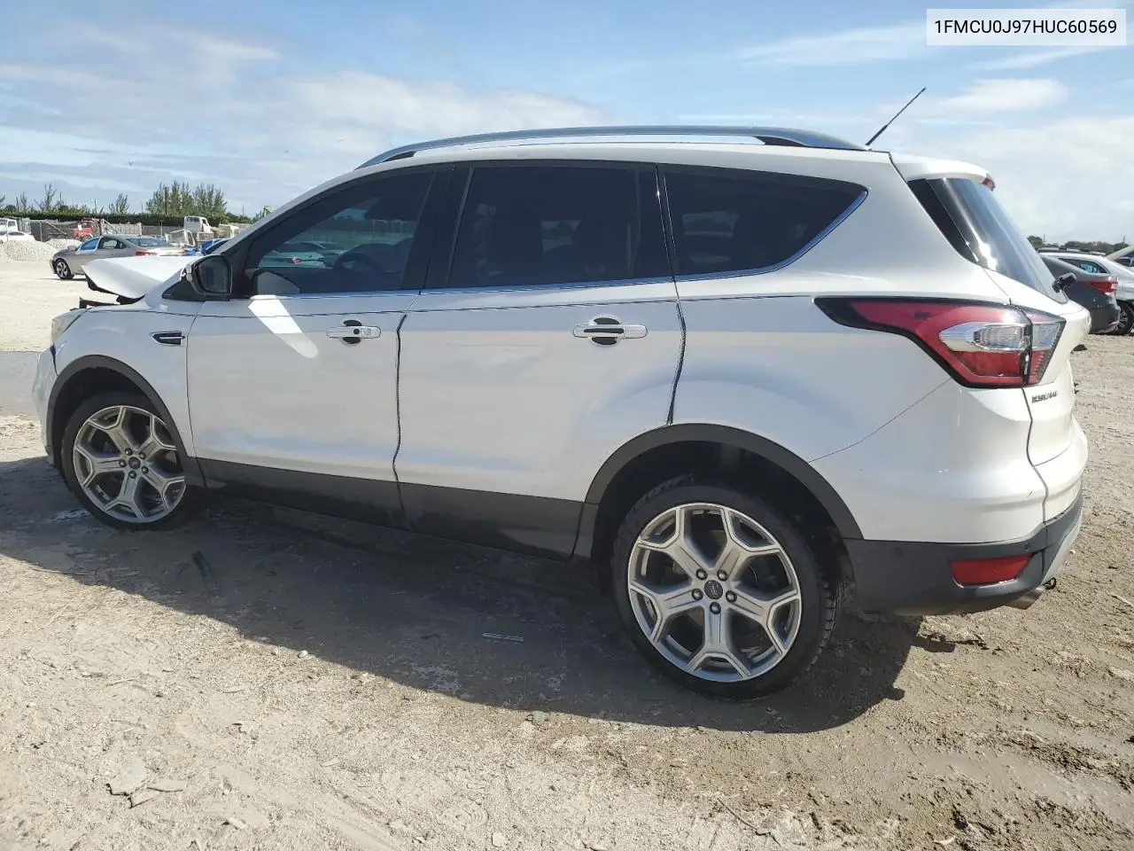 1FMCU0J97HUC60569 2017 Ford Escape Titanium
