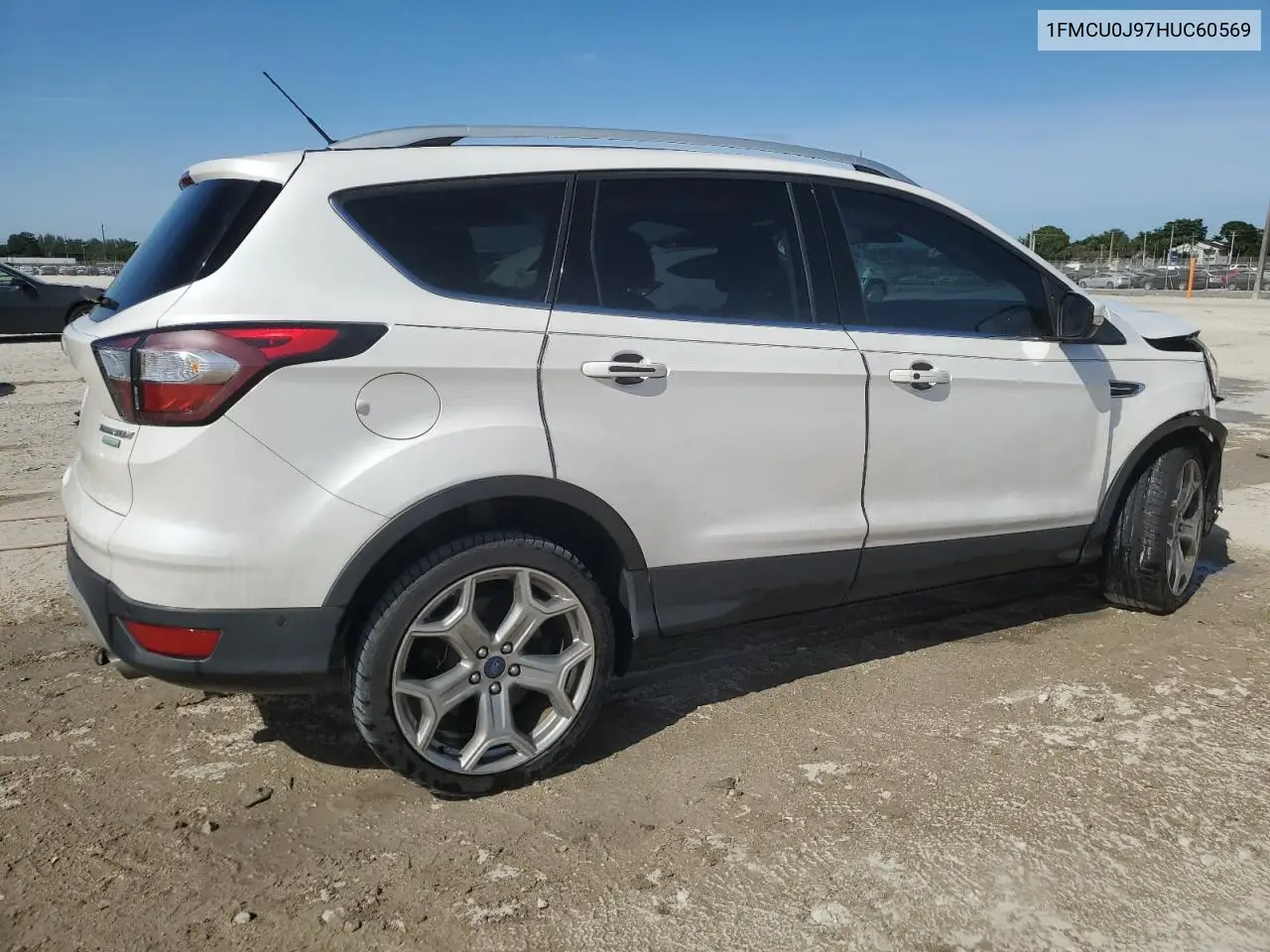 1FMCU0J97HUC60569 2017 Ford Escape Titanium