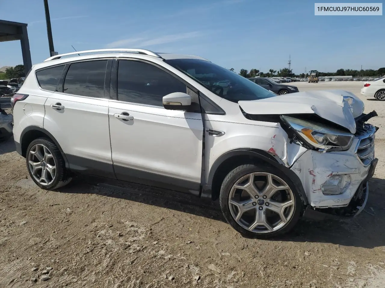 1FMCU0J97HUC60569 2017 Ford Escape Titanium