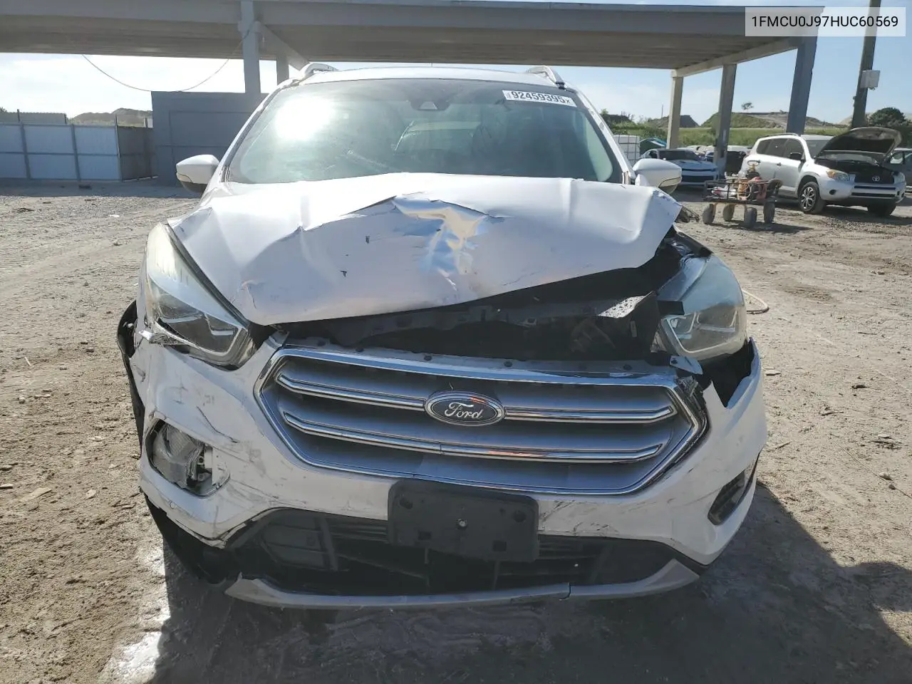1FMCU0J97HUC60569 2017 Ford Escape Titanium