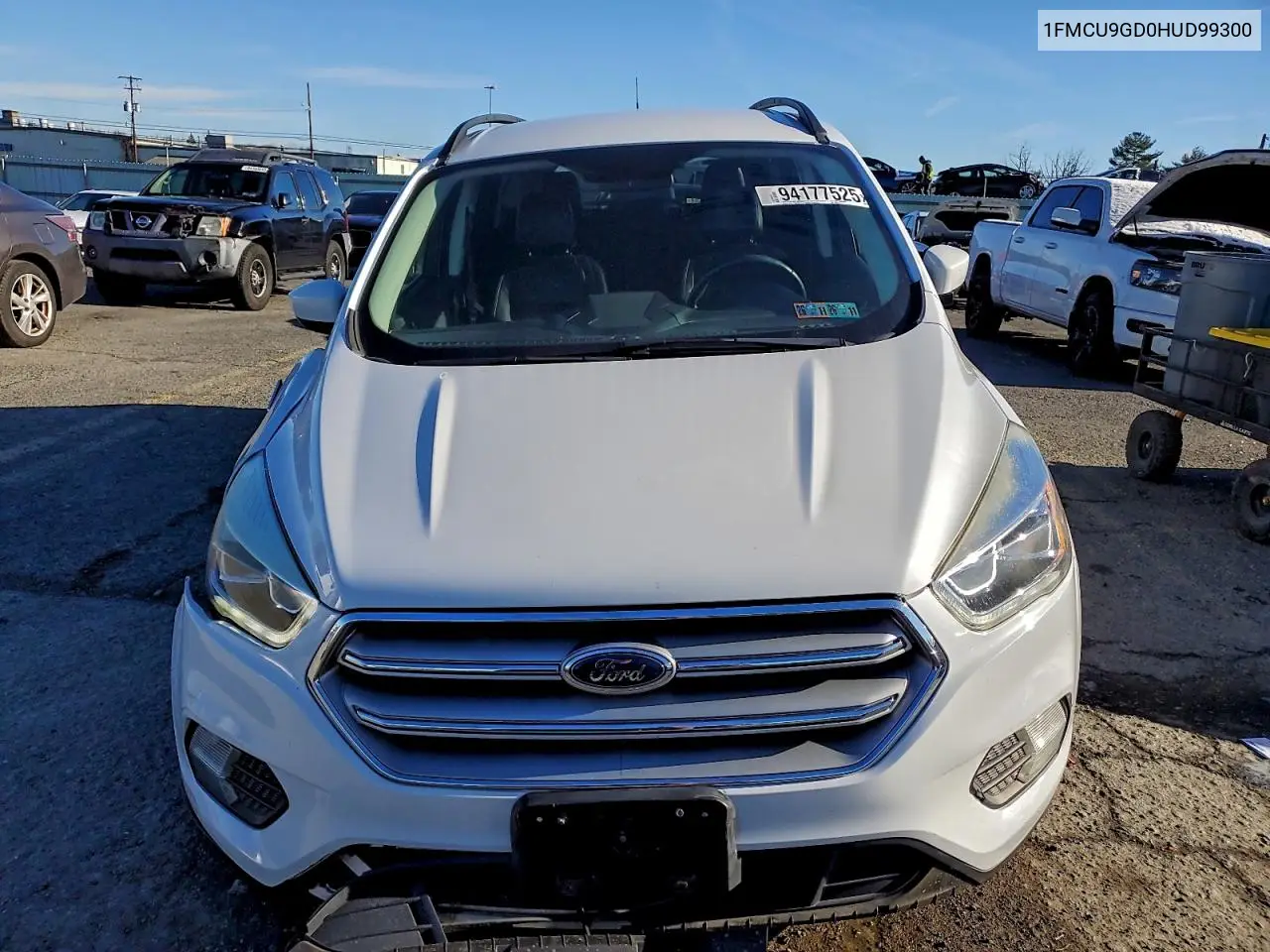 1FMCU9GD0HUD99300 2017 Ford Escape Se