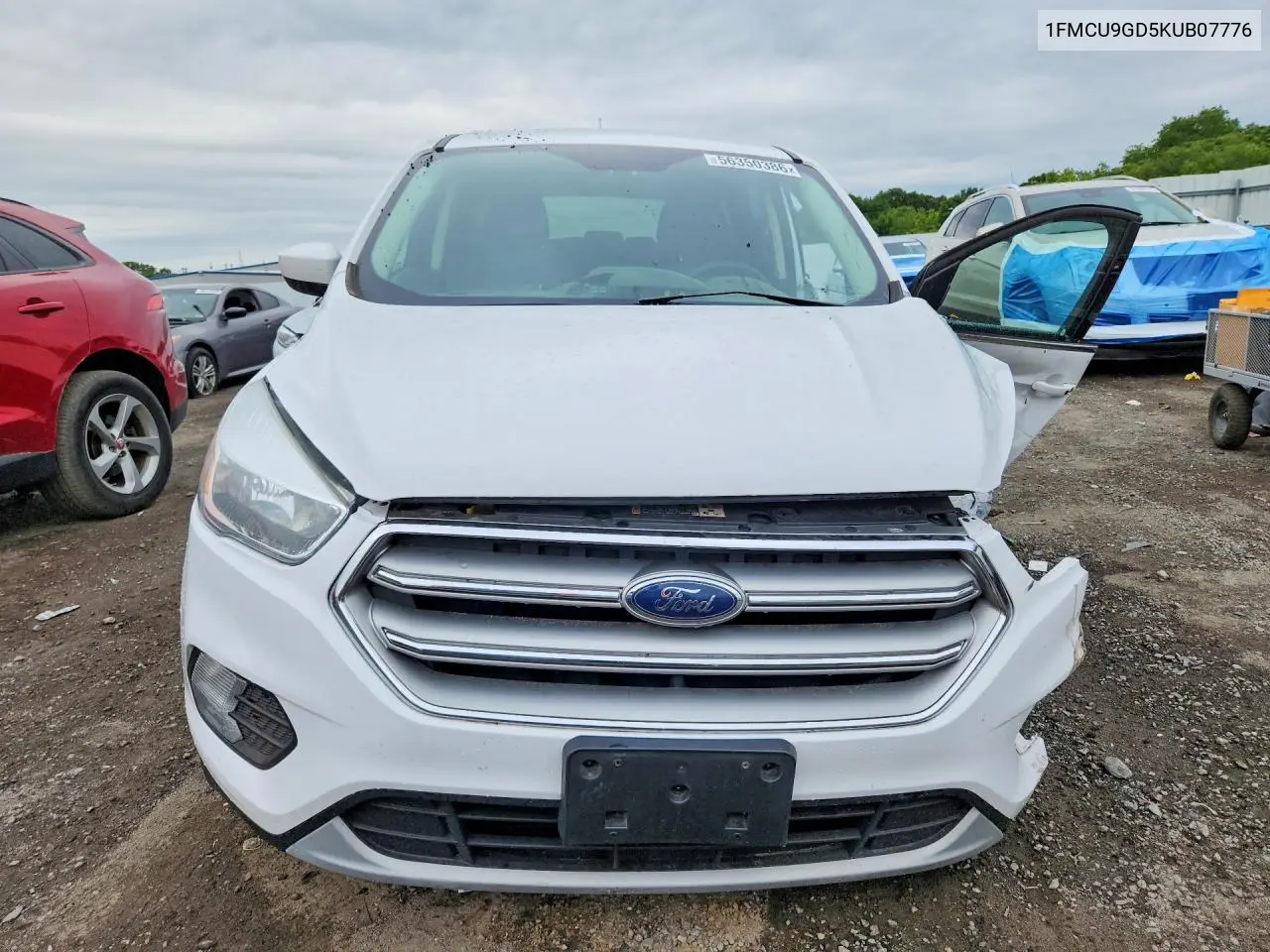 1FMCU9GD5KUB07776 2019 Ford Escape Se