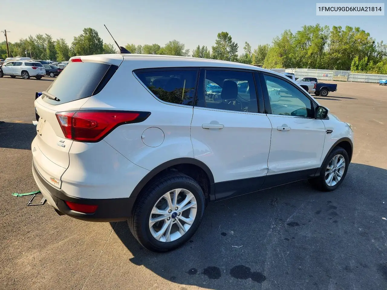 1FMCU9GD6KUA21814 2019 Ford Escape Se