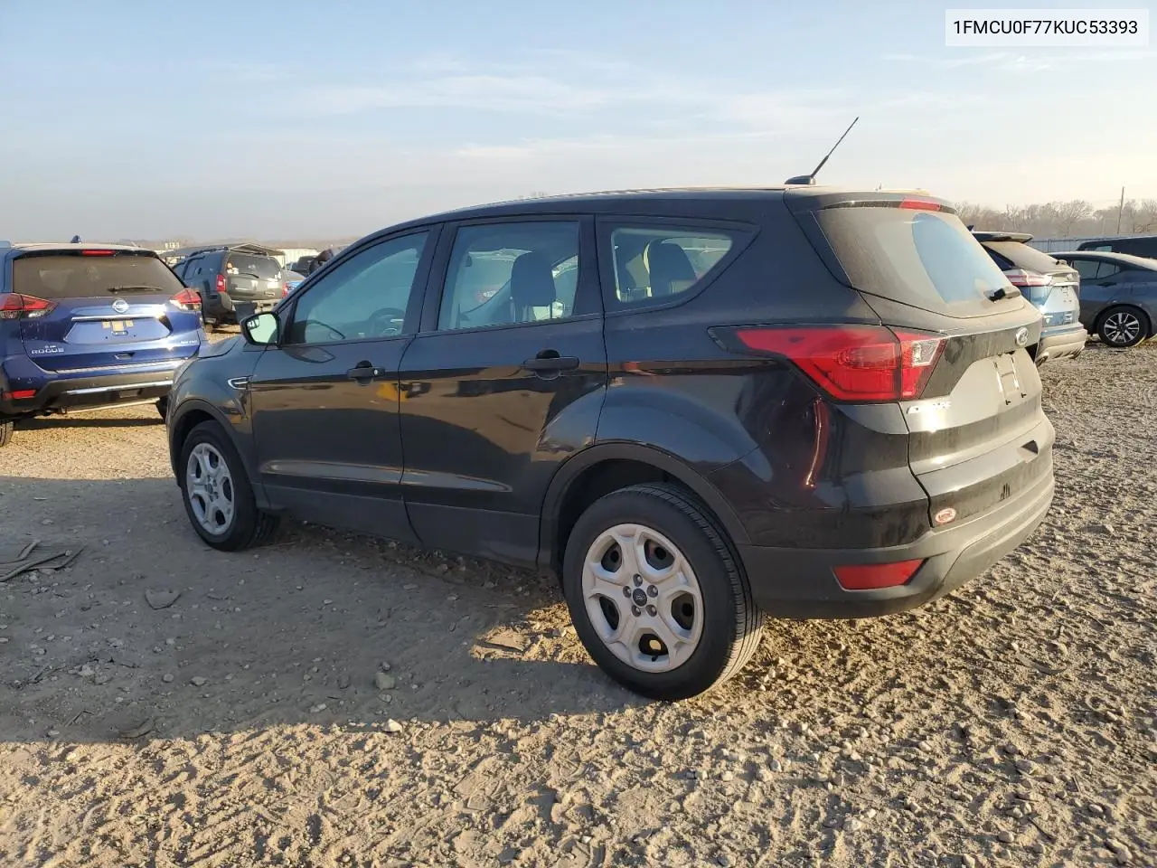 1FMCU0F77KUC53393 2019 Ford Escape S