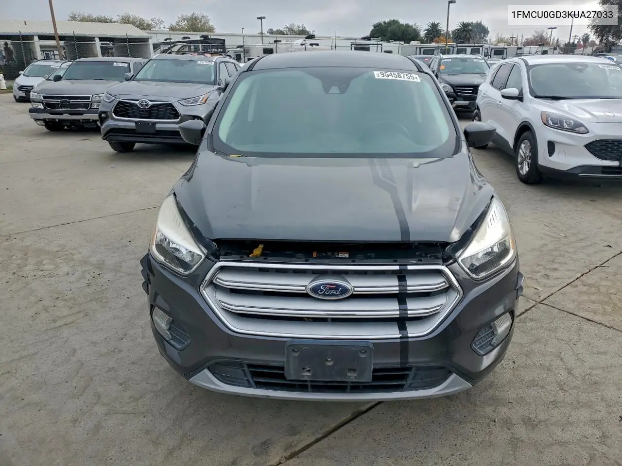 1FMCU0GD3KUA27033 2019 Ford Escape Se