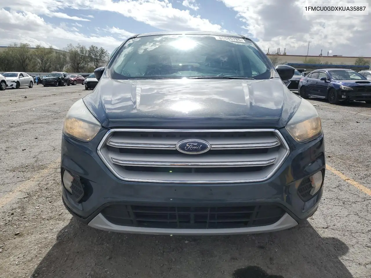 1FMCU0GDXKUA35887 2019 Ford Escape Se
