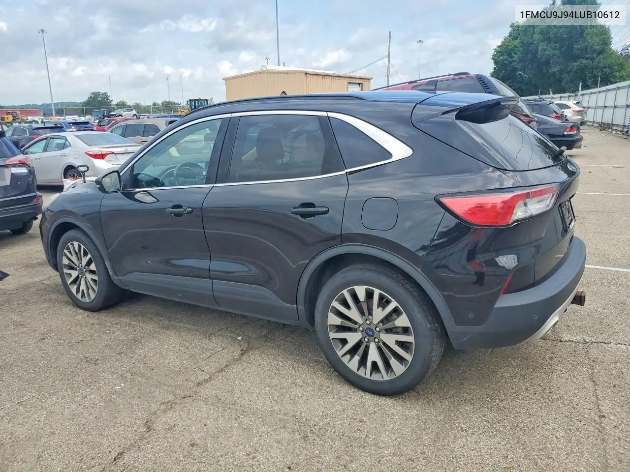 1FMCU9J94LUB10612 2020 Ford Escape Titanium
