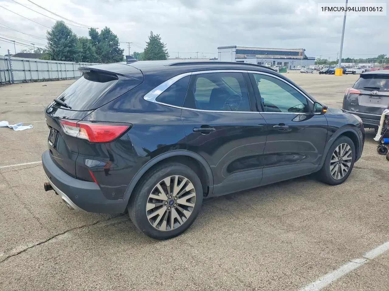 1FMCU9J94LUB10612 2020 Ford Escape Titanium