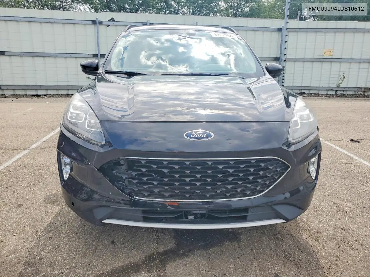 1FMCU9J94LUB10612 2020 Ford Escape Titanium