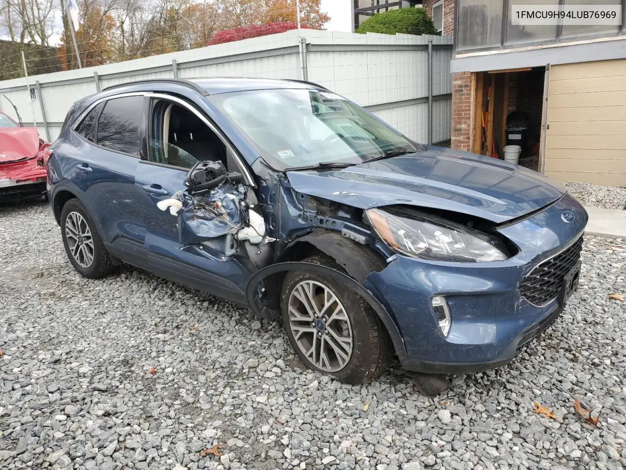 1FMCU9H94LUB76969 2020 Ford Escape Sel