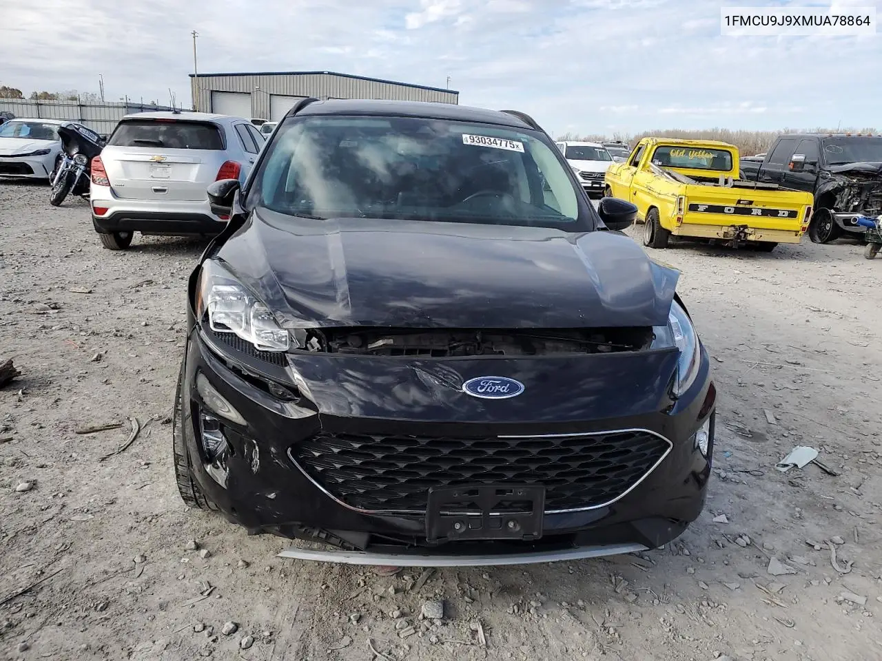 1FMCU9J9XMUA78864 2021 Ford Escape