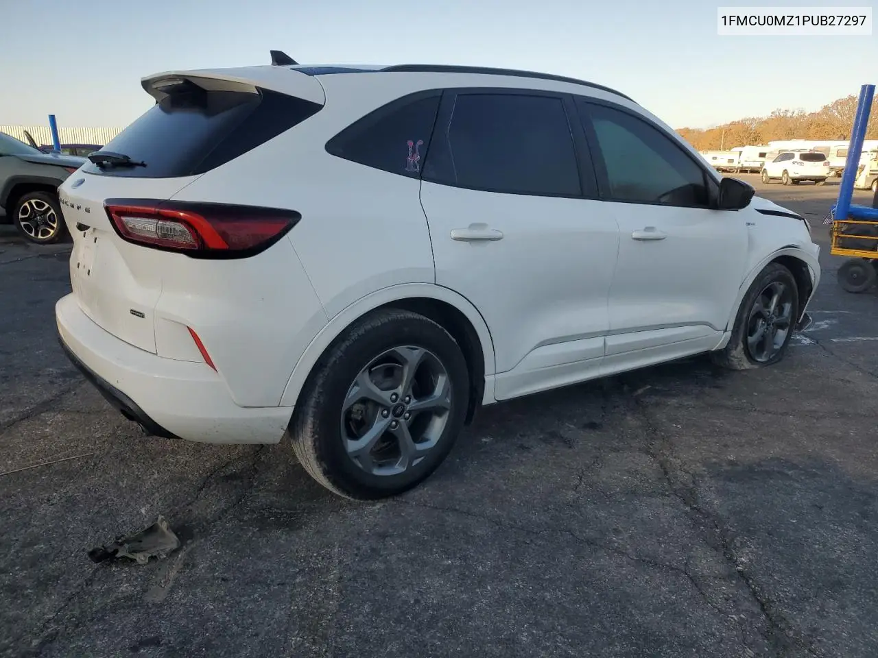 1FMCU0MZ1PUB27297 2023 Ford Escape St Line