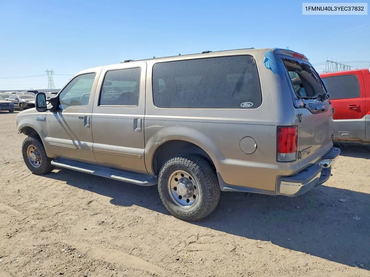 2000 Ford Excursion Xlt VIN: 1FMNU40L3YEC37832 Lot: 52192046