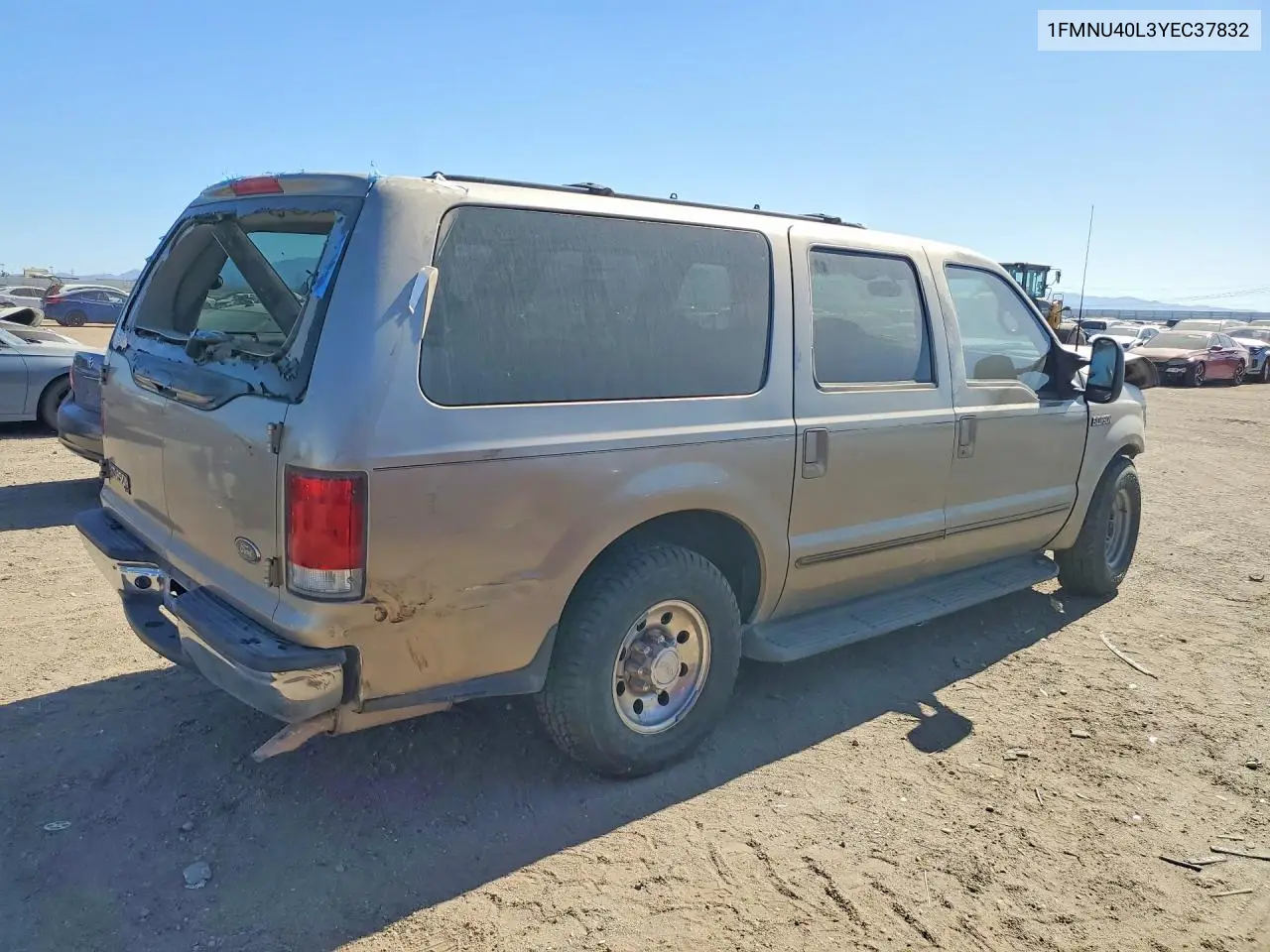 2000 Ford Excursion Xlt VIN: 1FMNU40L3YEC37832 Lot: 52192046