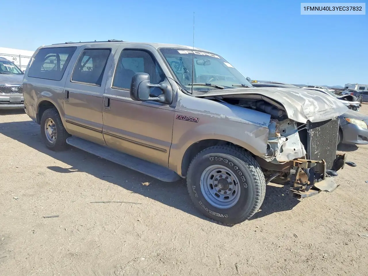 2000 Ford Excursion Xlt VIN: 1FMNU40L3YEC37832 Lot: 52192046