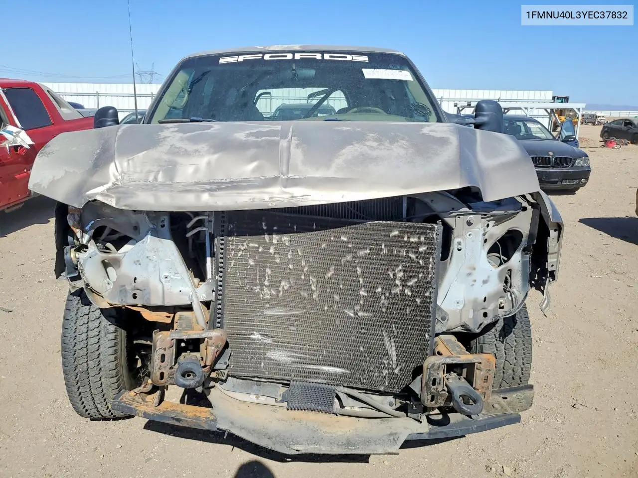 2000 Ford Excursion Xlt VIN: 1FMNU40L3YEC37832 Lot: 52192046