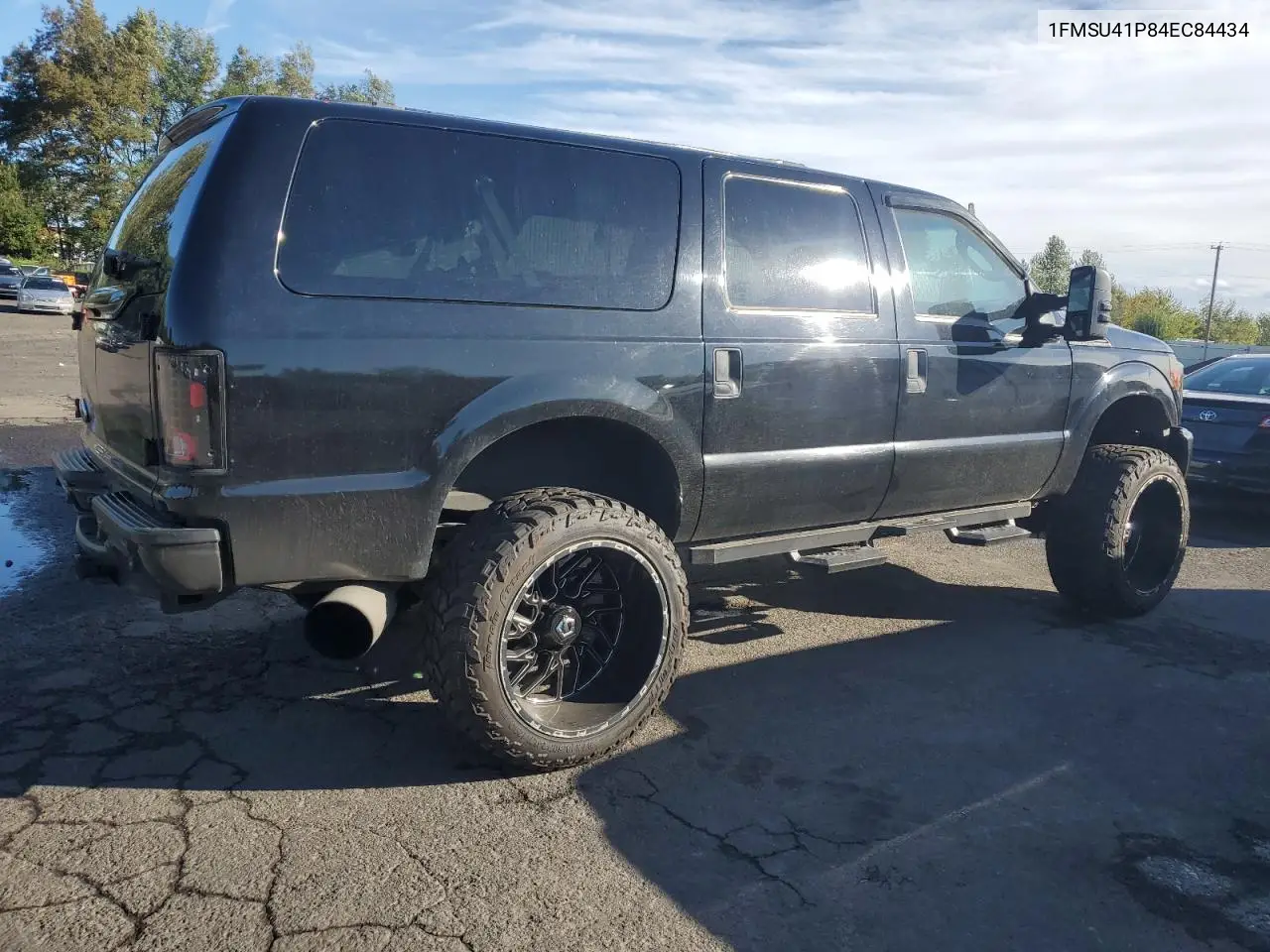 2004 Ford Excursion Xlt VIN: 1FMSU41P84EC84434 Lot: 84804595