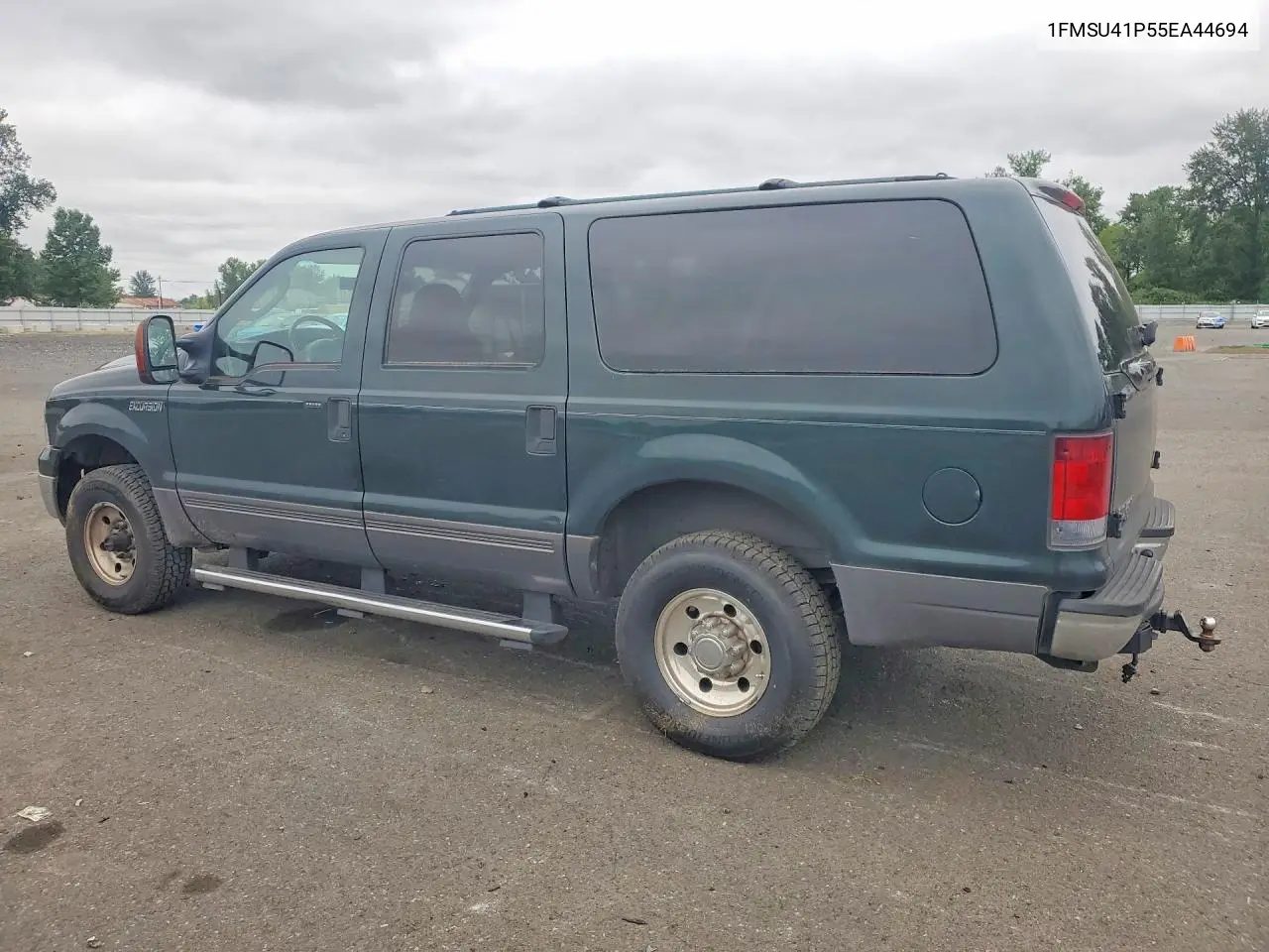 2005 Ford Excursion Xlt VIN: 1FMSU41P55EA44694 Lot: 53600446