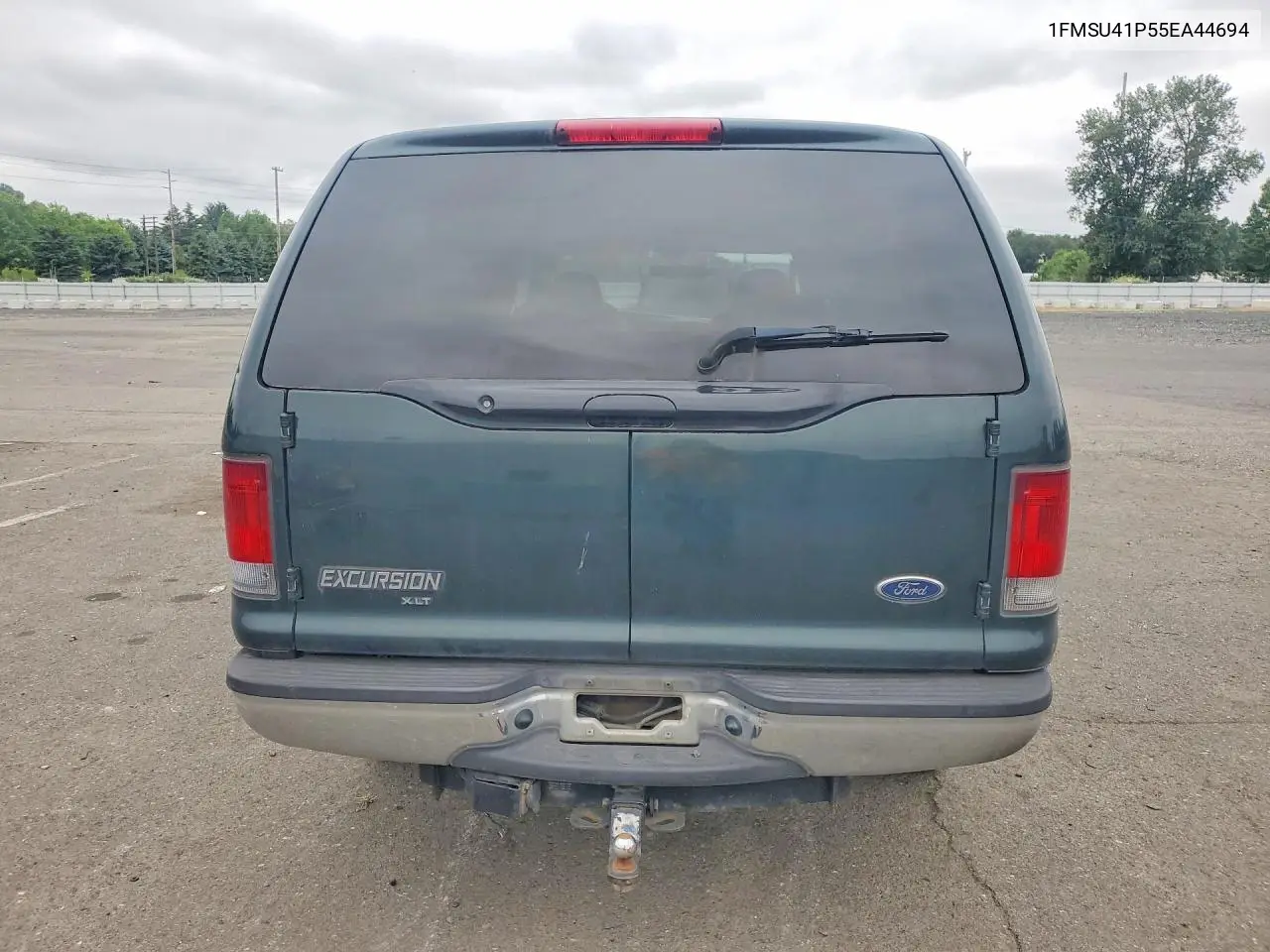 2005 Ford Excursion Xlt VIN: 1FMSU41P55EA44694 Lot: 53600446