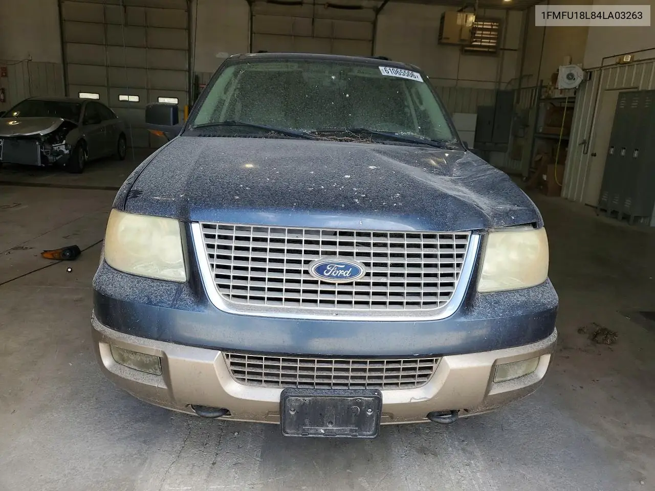 2004 Ford Expedition Eddie Bauer VIN: 1FMFU18L84LA03263 Lot: 61065506