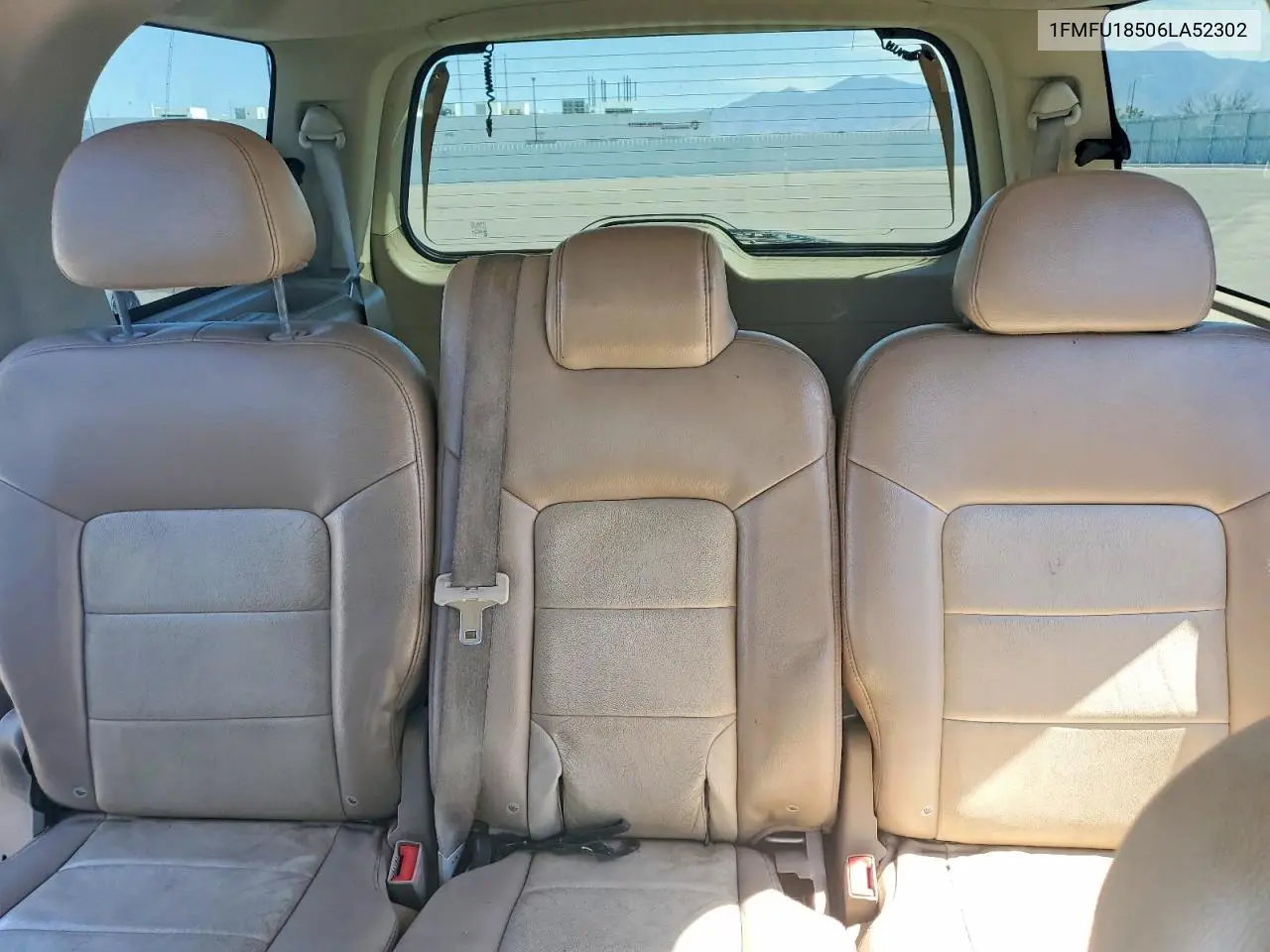 2006 Ford Expedition Eddie Bauer VIN: 1FMFU18506LA52302 Lot: 61628266