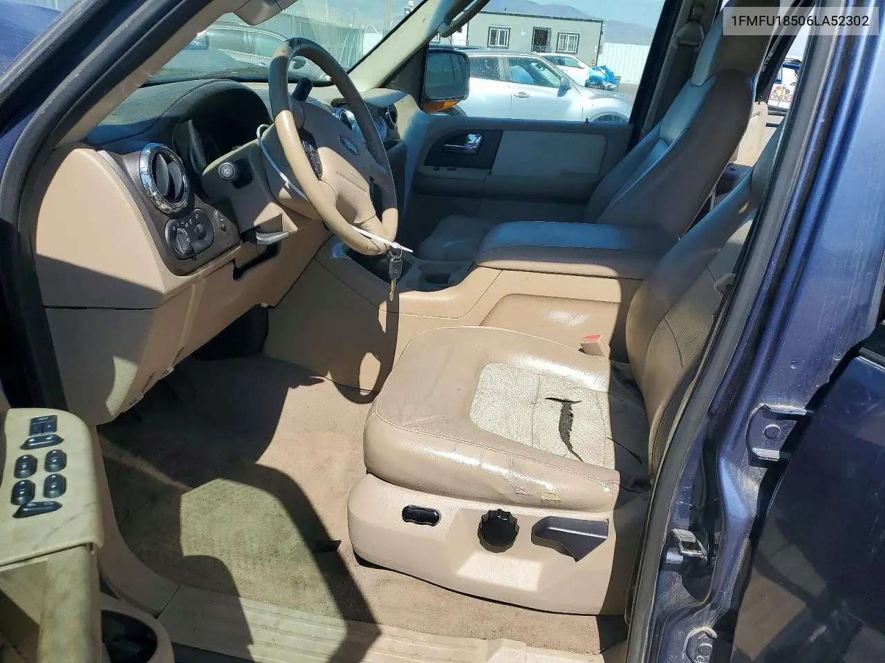 2006 Ford Expedition Eddie Bauer VIN: 1FMFU18506LA52302 Lot: 61628266