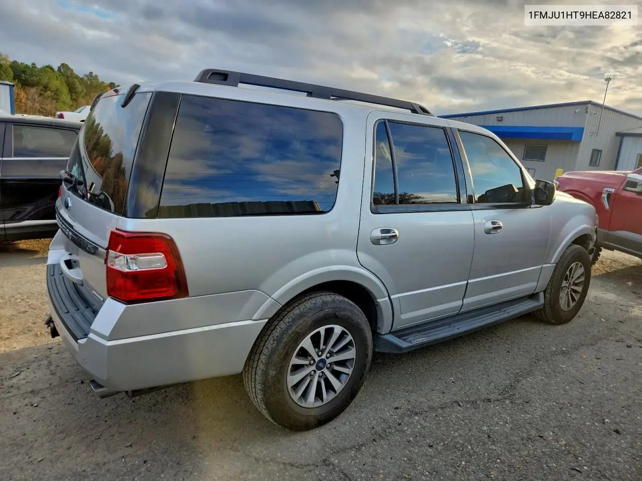 1FMJU1HT9HEA82821 2017 Ford Expedition Xlt