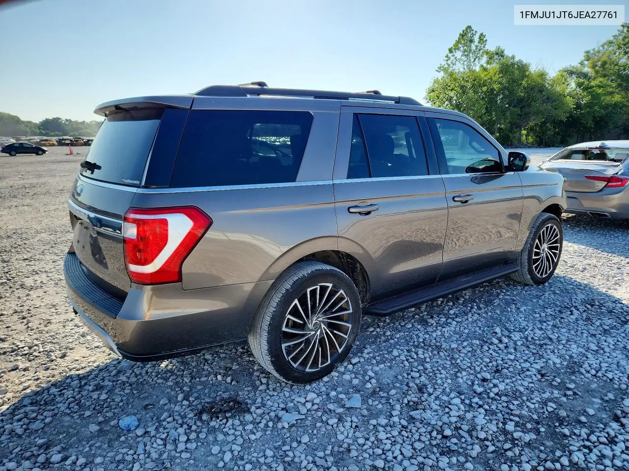 2018 Ford Expedition Xlt VIN: 1FMJU1JT6JEA27761 Lot: 95585005