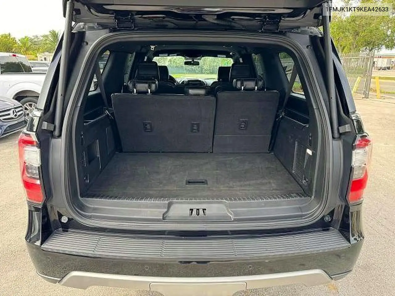 2019 Ford Expedition Max Limited VIN: 1FMJK1KT9KEA42633 Lot: 54830046